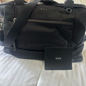 Tumi Black Messenger Bag Sleek Durable Design